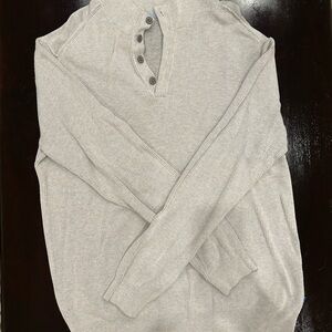 Tommy Bahama Men's Cream Turtleneck Sweater